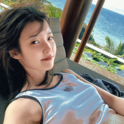 IU