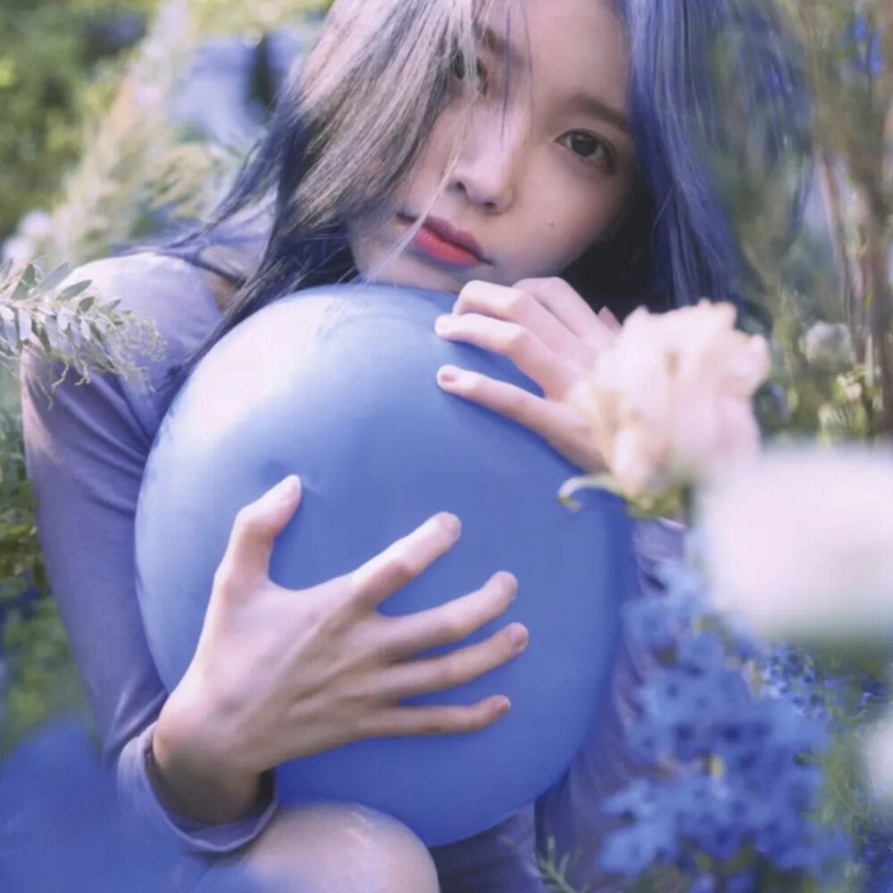 IU 李知恩