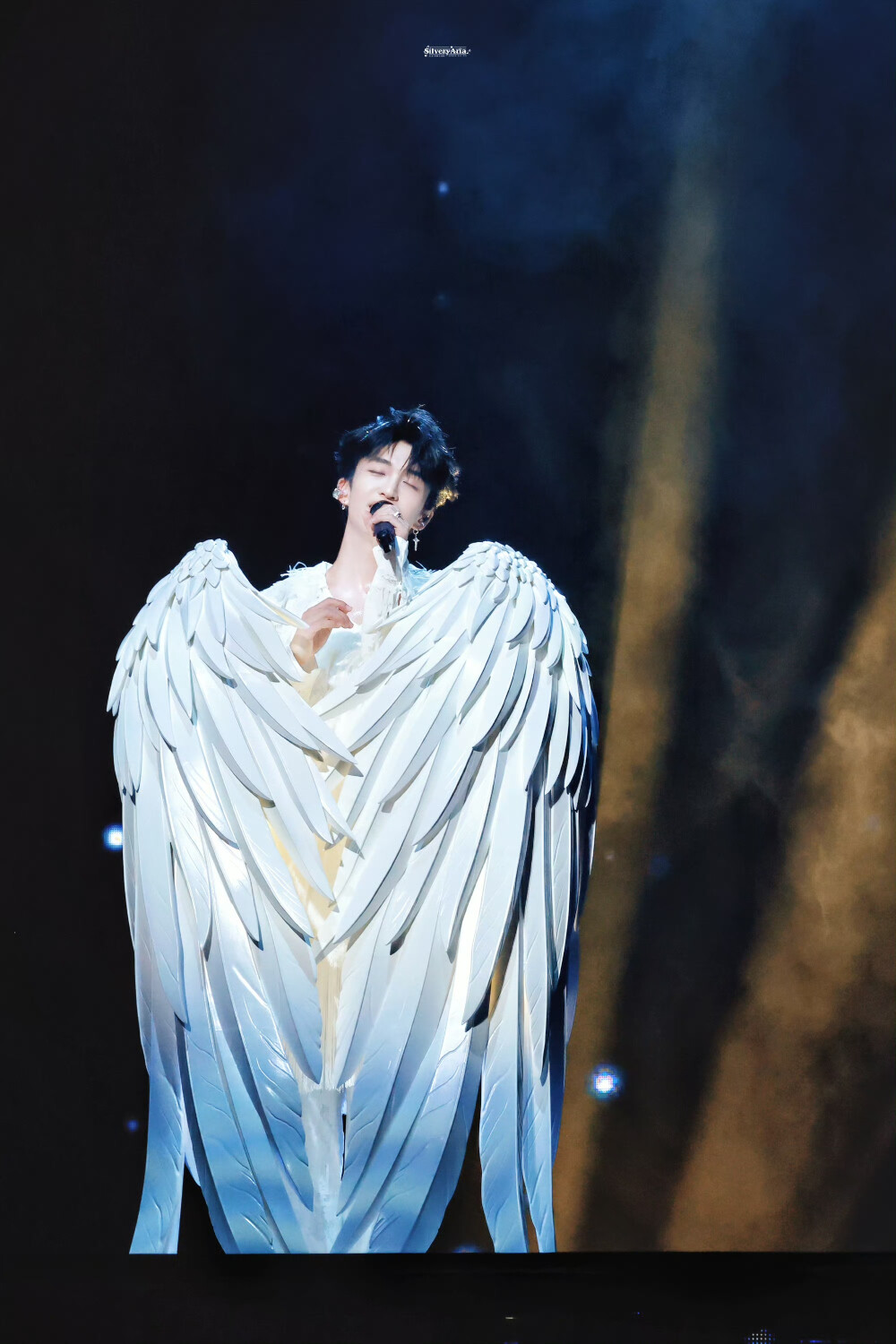 黄子弘凡_Lars
20241116｜ 《除了快乐禁止入内》北京站
cr：水印
