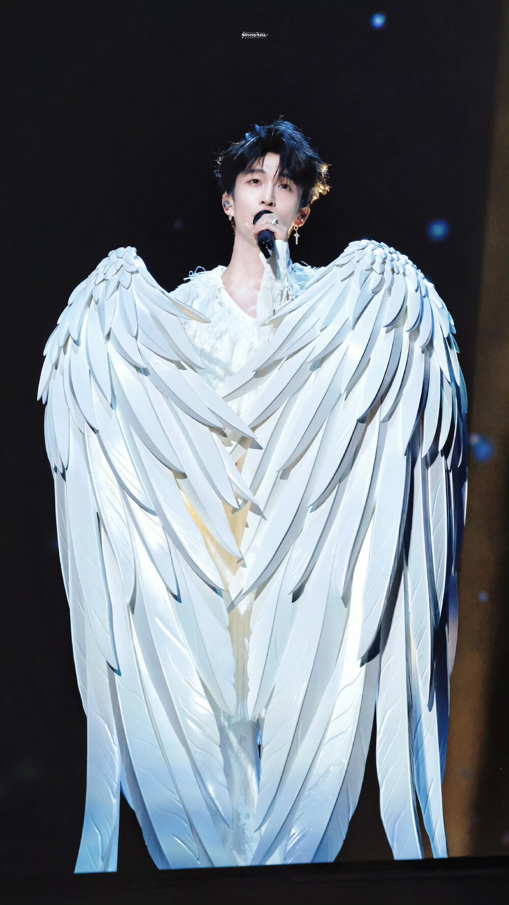 黄子弘凡_Lars
20241116｜ 《除了快乐禁止入内》北京站
cr：水印
