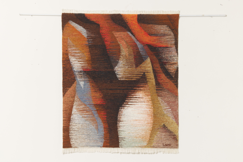 李信子，《Growth》，1980
羊毛挂毯，134.6 × 111.8 × 3.2 cm，由艺术家、韩国国立现代美术馆、和Tina Kim（纽约） 画廊提供，摄影：Unreal Studio
