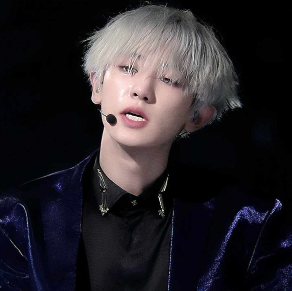 朴灿烈
将你的身体潮汐与我悲泣 同我共鸣 