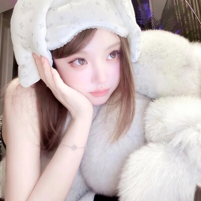 别坠入爱河了，捞不动你，你会溺死的