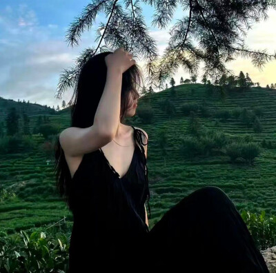 真人女头/闺头。