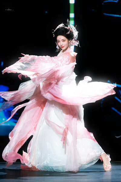 国风大典许佳琪