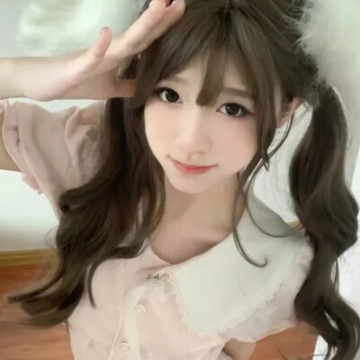 贺樱泥塑