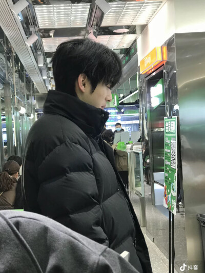 大梦归离 徐振轩