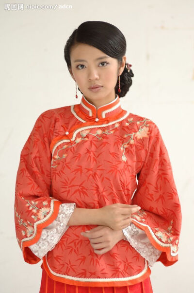芸娘 安以轩