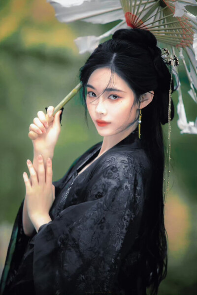 ▪许佳琪
cr.千宵灯