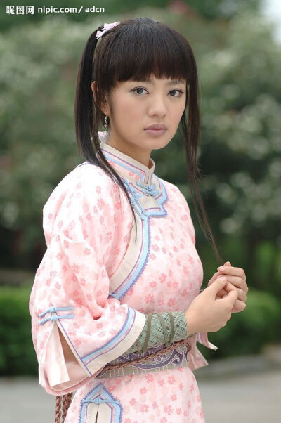 芸娘 安以轩