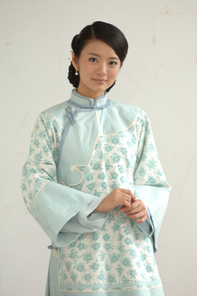 芸娘 安以轩