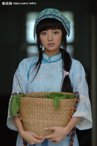 芸娘 安以轩