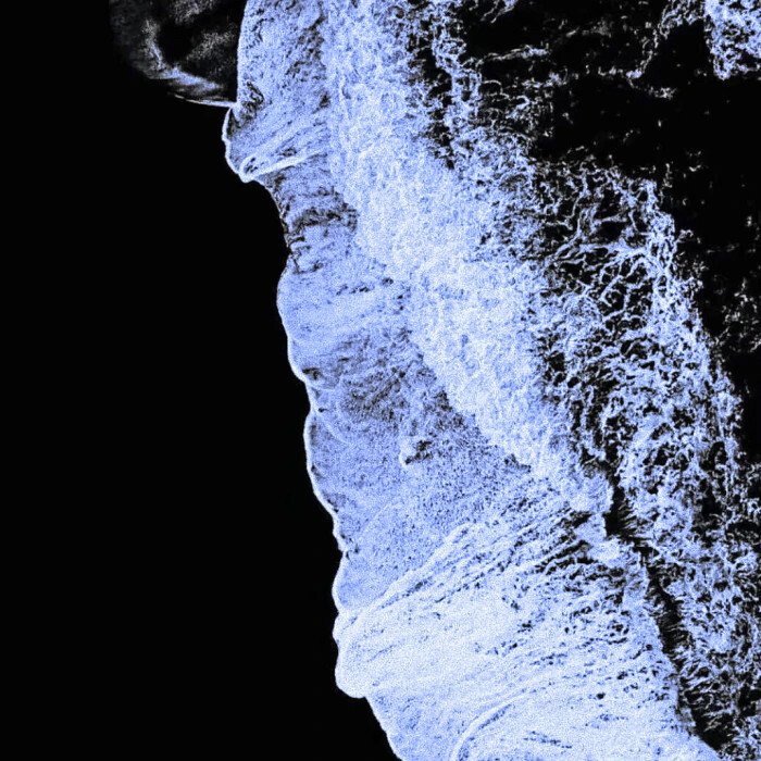 边伯贤
灰影迷雾中 戏剧化的重逢
