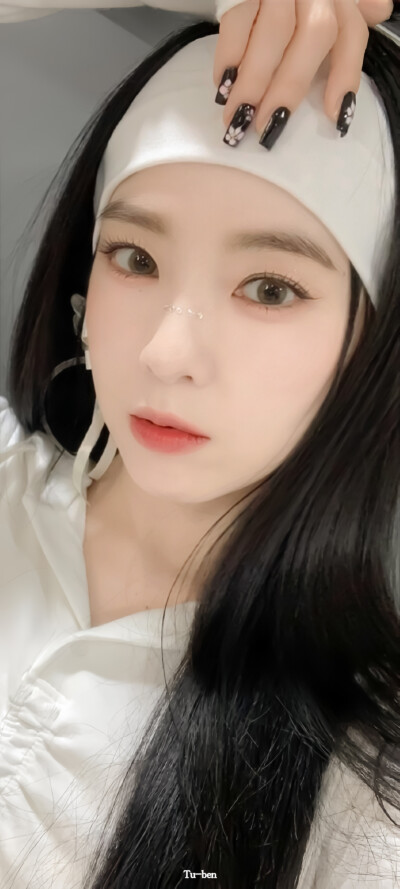 •₍ᐢ｡•༝•｡ᐢ₎໒꒱· ﾟ•《Like A Flower》—Irene