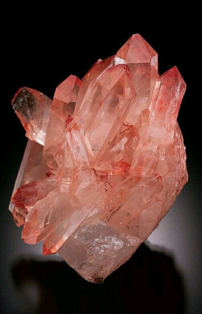 石英 氧化铁提供了粉红色 Quartz with Iron Oxide，Boylston Guysborough, Nova Scotia Canada 加拿大 