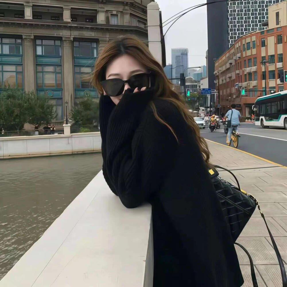 超酷的女生头像