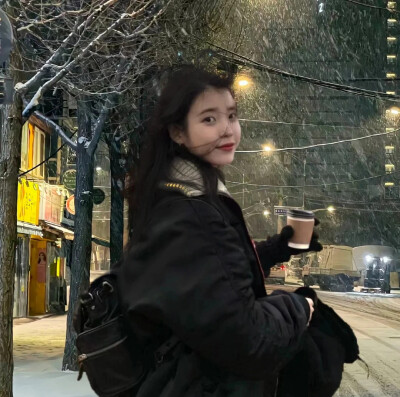 IU