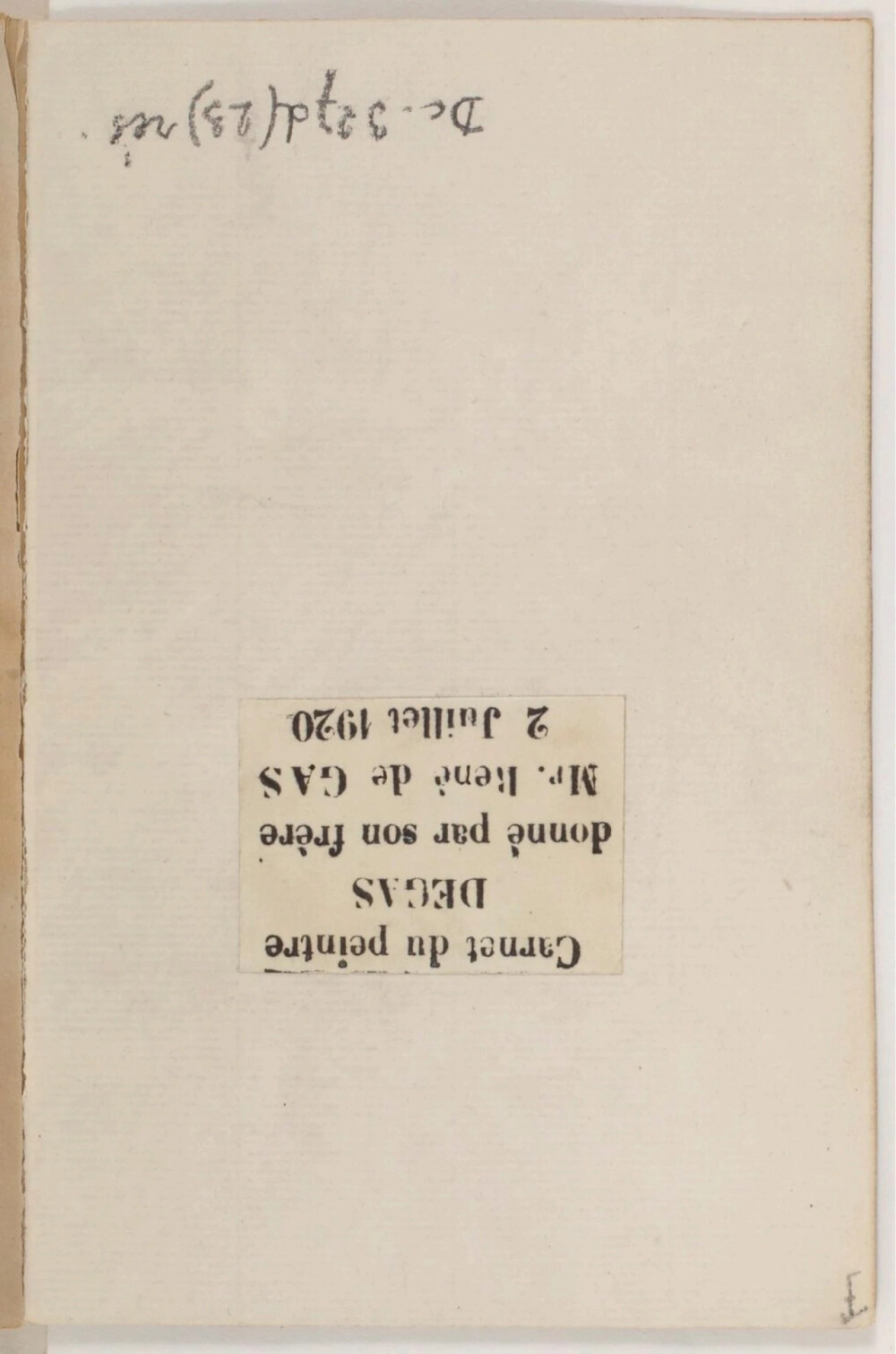 埃德加·德加（Edgar Degas，1834年7月19日-1917年9月27日），出生于法国巴黎，法国印象派画家、雕塑家、摄影师，也是19世纪晚期现代艺术大师之一。埃德加·德加出生于一个艺术氛围浓厚、家庭资产雄厚的家庭，于少年时先后在意大利、法国学习了绘画，21岁受安格尔的启发，开始“线条绘画”生涯，后因家庭问题和视力问题不得不放弃绘画，开始雕塑、摄影等艺术创作。