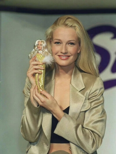 Karen Mulder