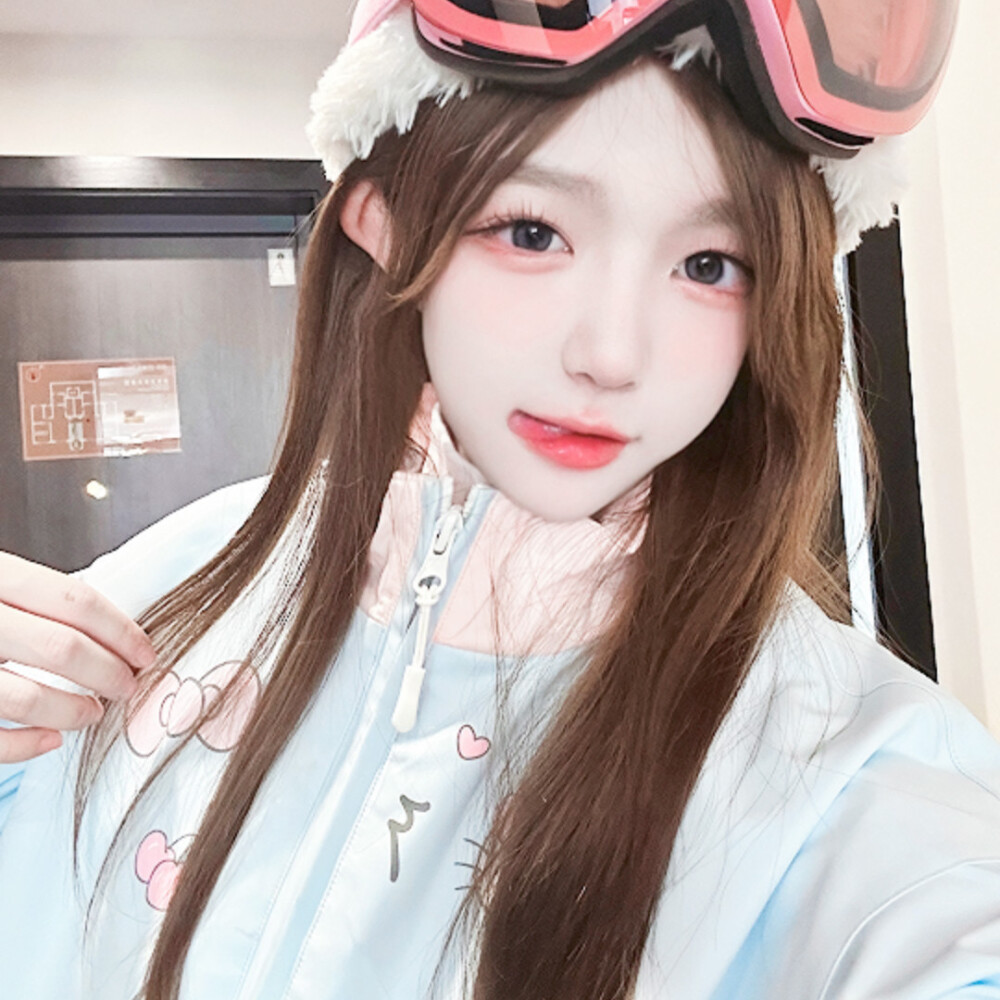 二次元世界小霸主