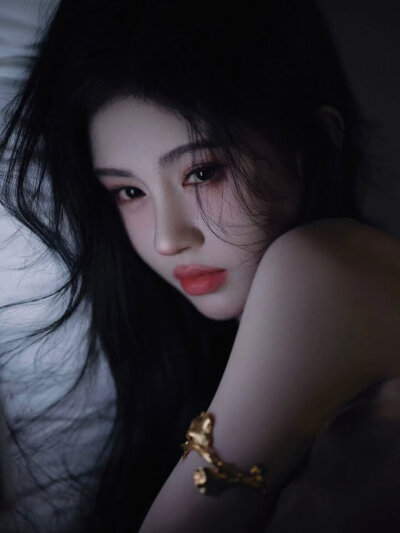 鞠婧祎头像