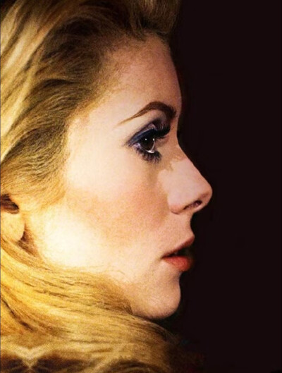 Catherine Deneuve 