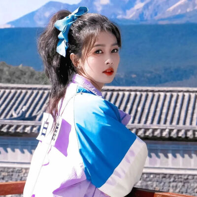 2025年高图女头像礼貌九张