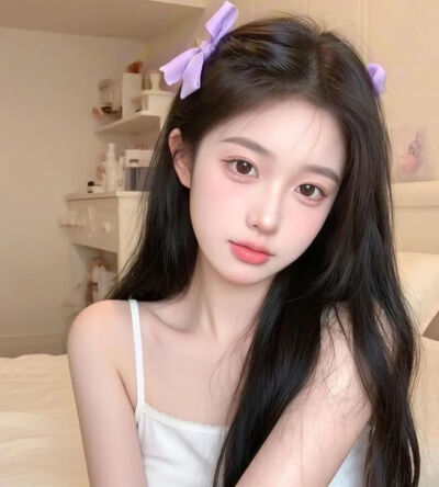 2025年好看单人女头像礼貌九张