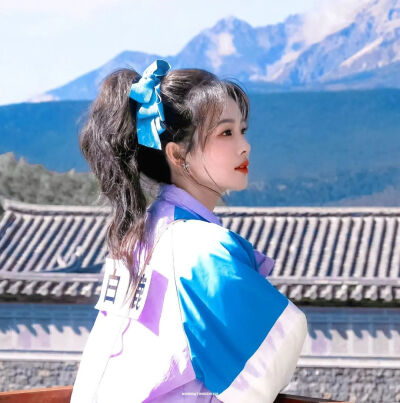 2025年高图女头像礼貌九张