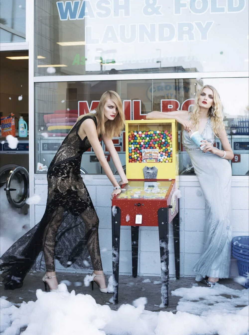 Lily Donaldson，Gemma Ward，Caroline Trentini