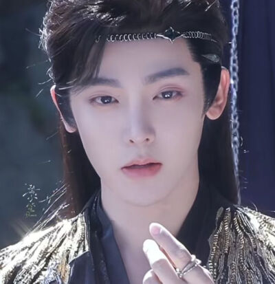 (⸝⸝>ᴗ(>ᴗ<⸝⸝）