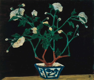 青花盆与菊
1950s，纤维板油画，59 x 69 cm
以中文及法文签于右下方
