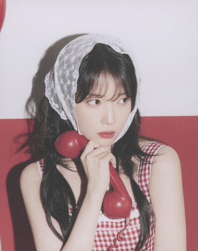 IU