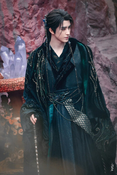 白月梵星，敖瑞鹏，梵樾