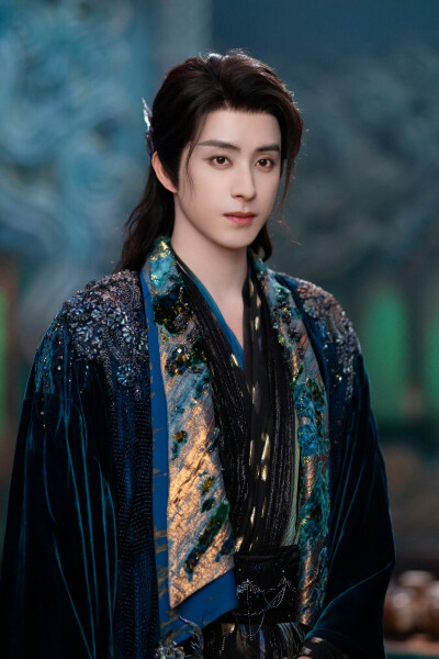 白月梵星，敖瑞鹏，梵樾