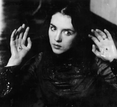 Isabelle Adjani 