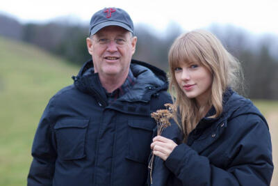 taylor swift
cr wb girlathome13