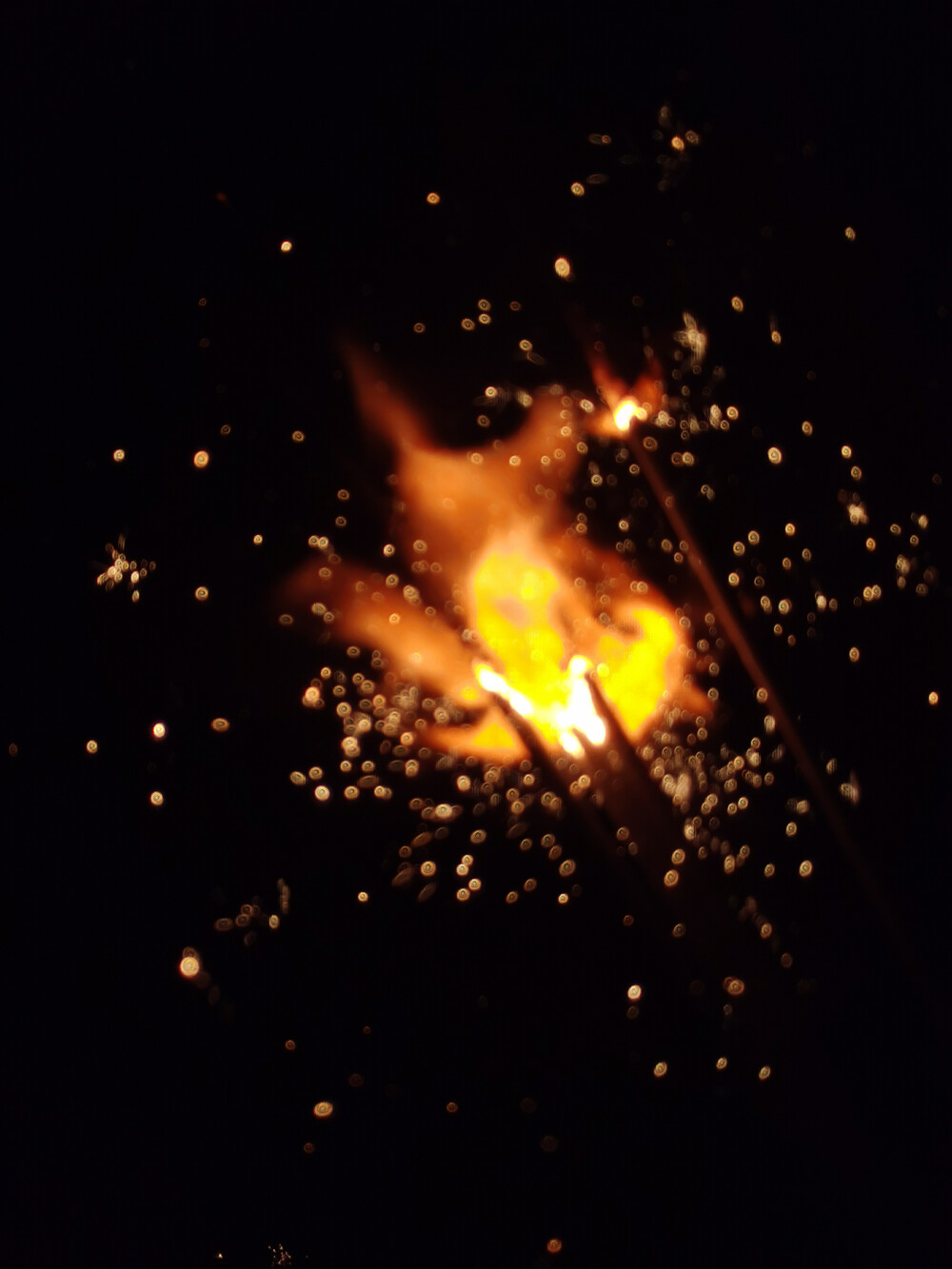 火