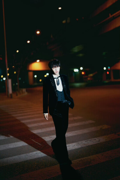 卷毛小狗：范丞丞