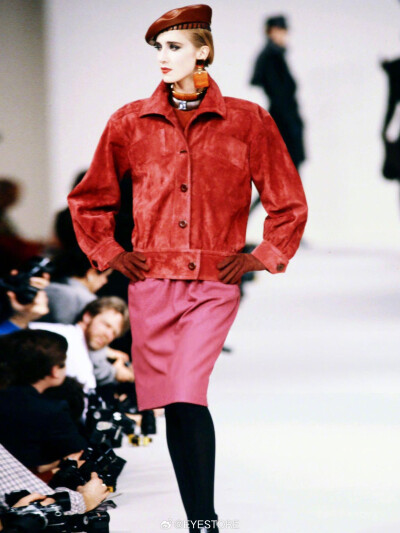 Yves Saint Laurent 1985 