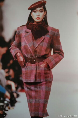 Yves Saint Laurent 1985 