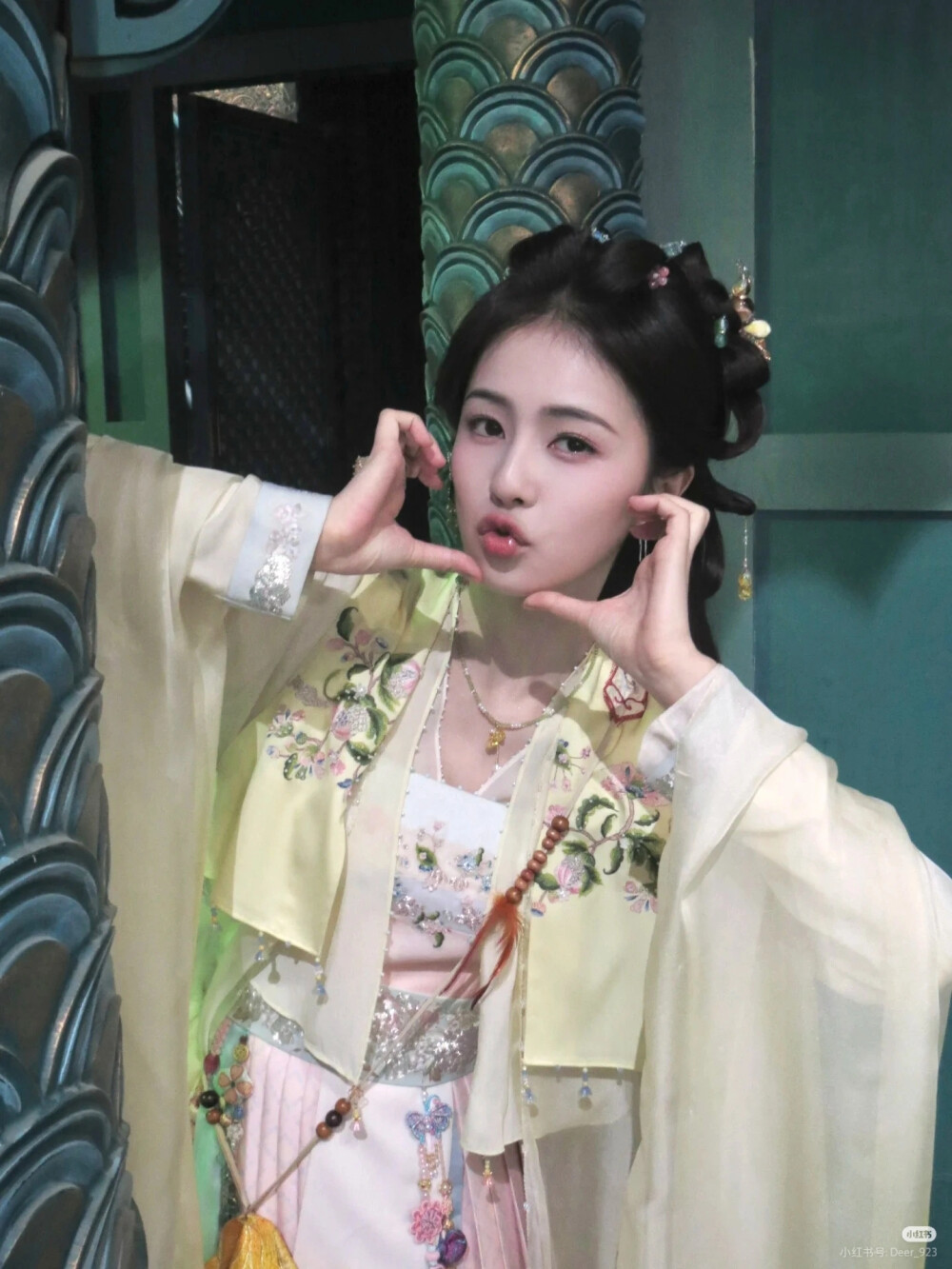 白鹿，敖瑞鹏，