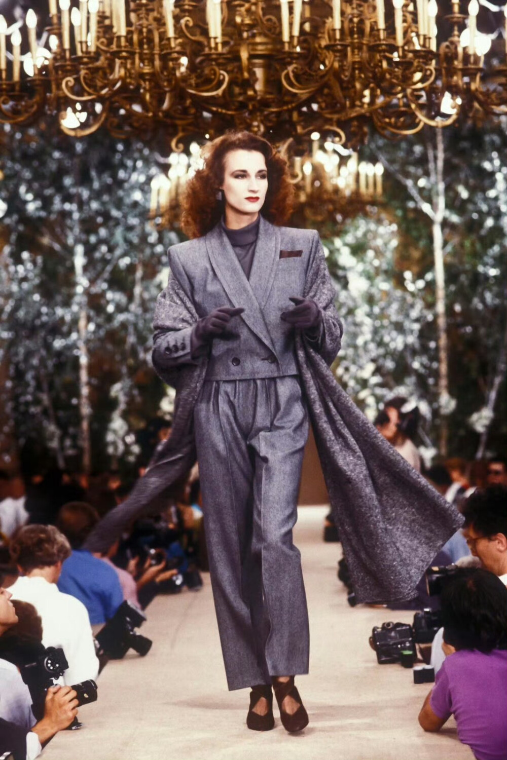 Yves Saint Laurent 1985F