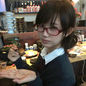 女头来了宝宝们
