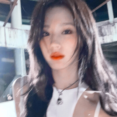 /赵美延/ 原截背着扬扬跑
