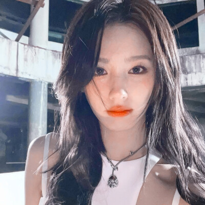 /赵美延/ 原截背着扬扬跑