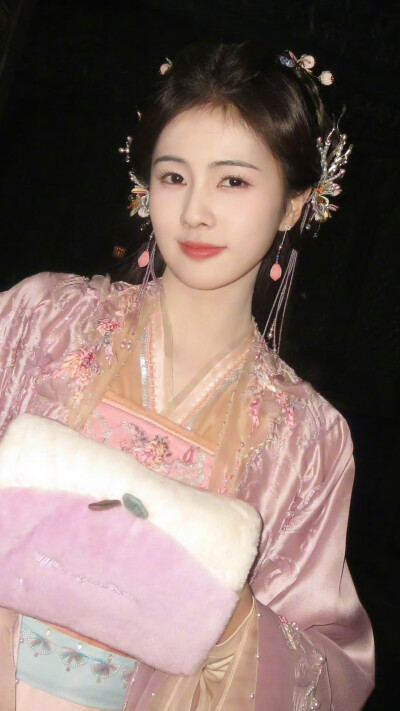 白月梵星 白烁 星月 白鹿