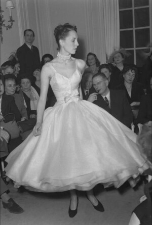 DIOR，1948