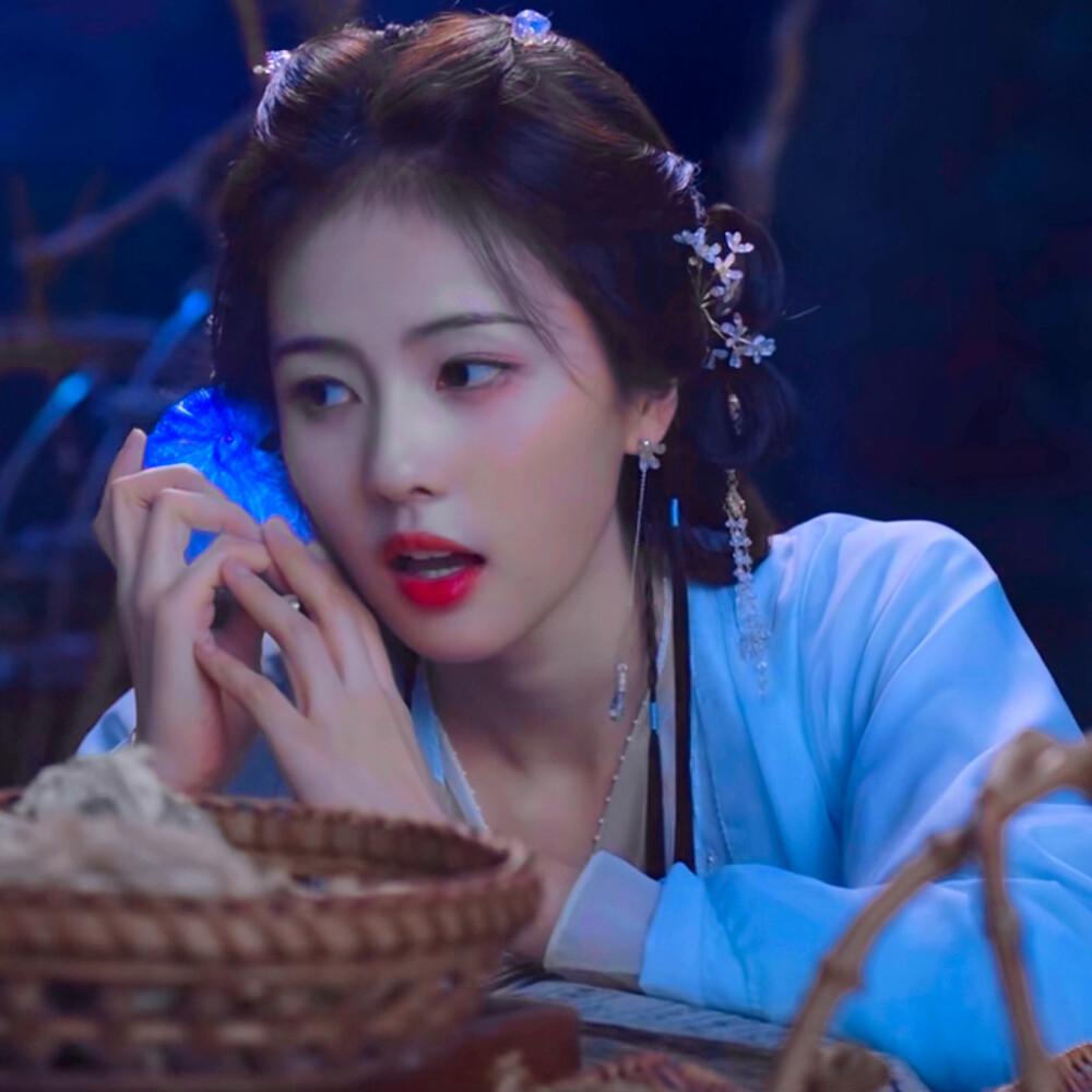 /白鹿/ 原截耀喝牛奶