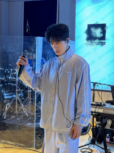 鹭卓